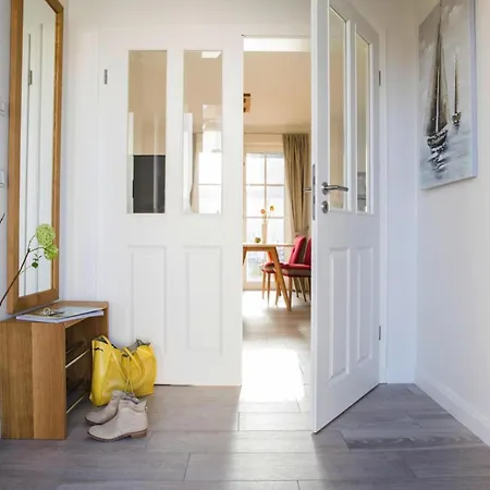 Reetdachhaus Am Bodden Mit Sauna