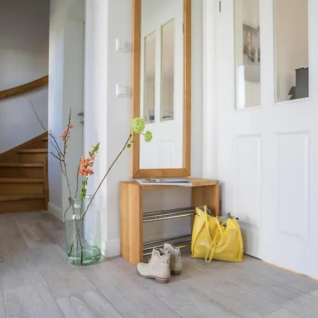 Reetdachhaus Am Bodden Mit Sauna Feriehus